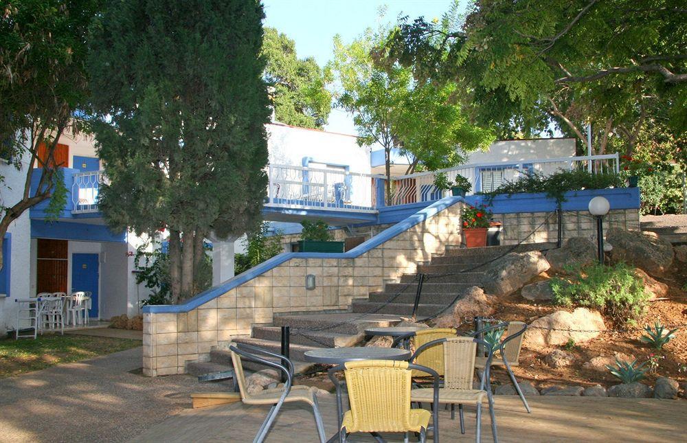 Travel Hotel Gesher Haziv Exterior foto