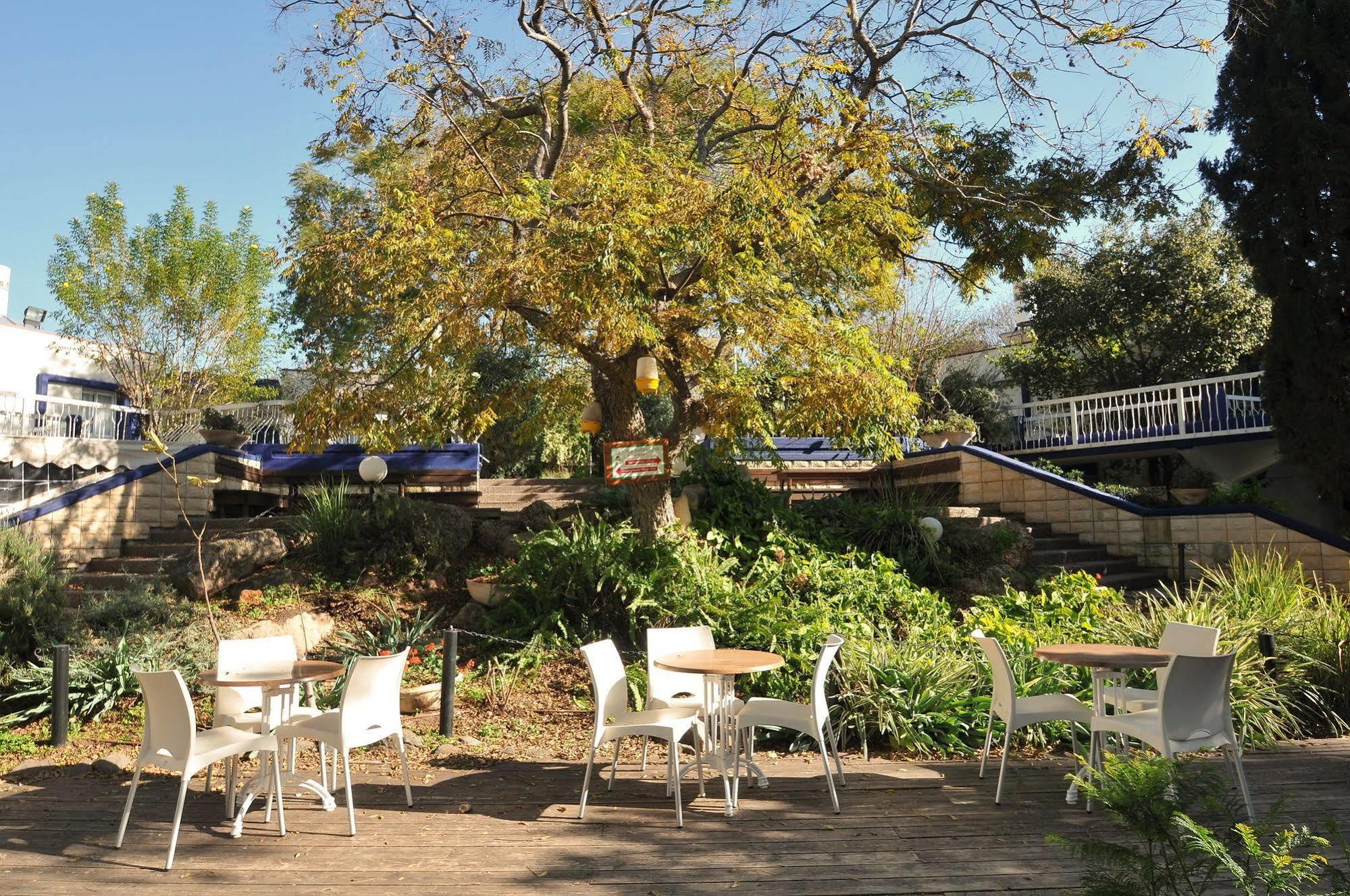 Travel Hotel Gesher Haziv Exterior foto